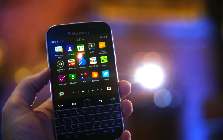 Facebook joins WhatsApp in dropping BlackBerry support