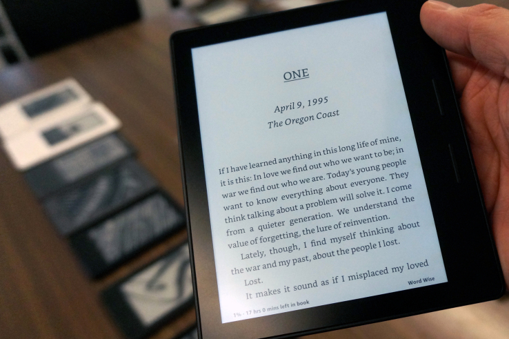 Meet Oasis, Amazon’s smaller, lighter, grippier Kindle