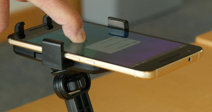 ForcePhone adds pressure sensitivity to any phone using ultrasonics