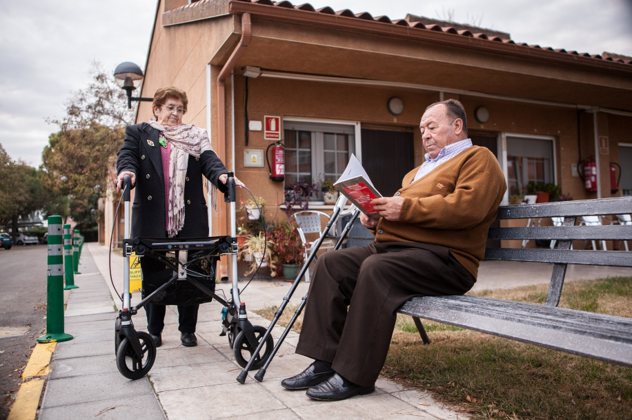 Depth-sensing walker monitors and connects the elderly and mobility impaired