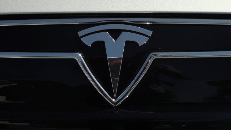 Tesla’s weird week