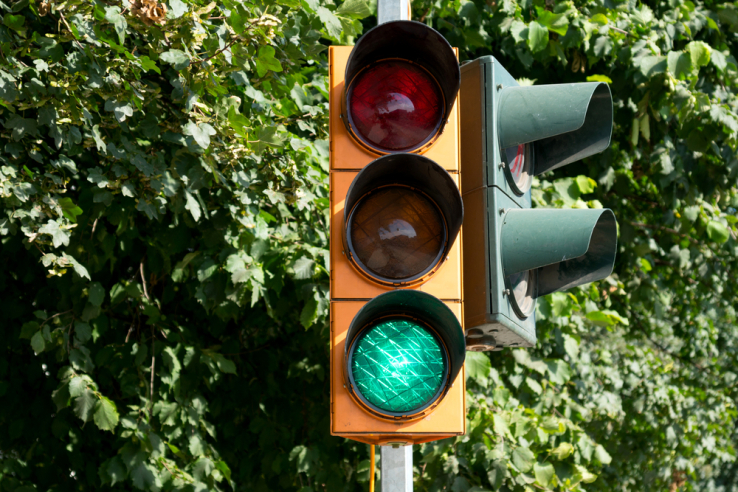 How IoT and machine learning can make our roads safer