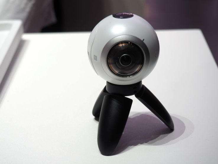 Samsung’s Gear 360 VR camera gets wide release in the US on August 19th