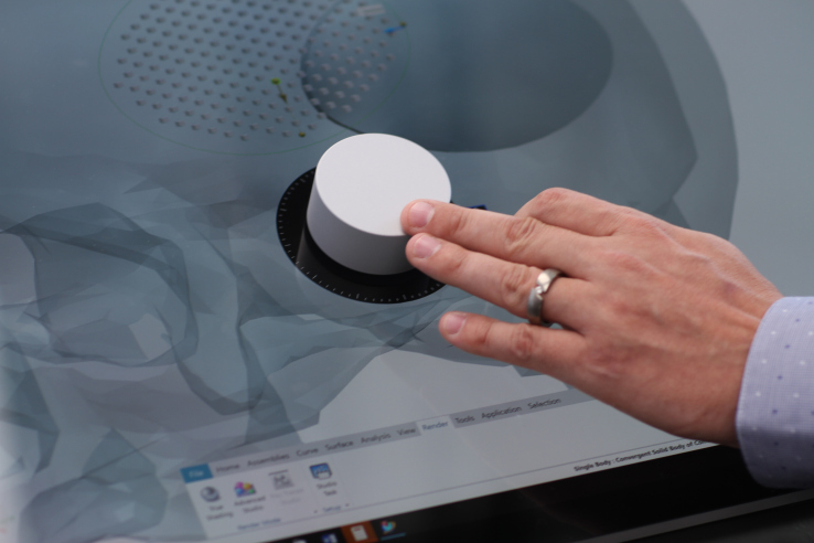 Hands-on with the Surface Dial