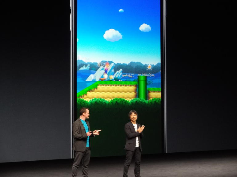 Play Super Mario Run in Apple Stores starting today