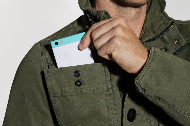 Razer acquires Nextbit, the startup behind the Robin smartphone