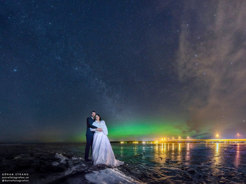 Wedding Photos Under the Milky Way and Northern Lights