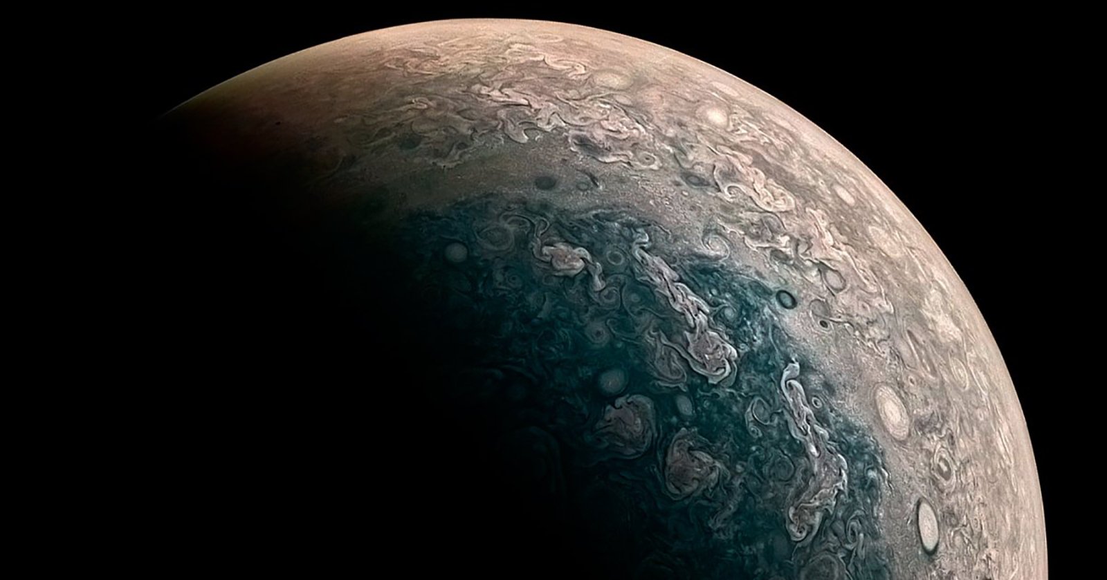 NASA’s $1 Billion Juno Probe Sends Back Stunning Photos of Jupiter’s Poles