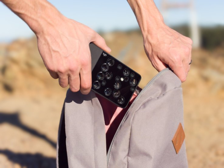 Light starts shipping the L16, its 16-camera pocket DSLR challenger