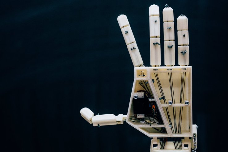 This 3D-printed robotic arm is built for sign language