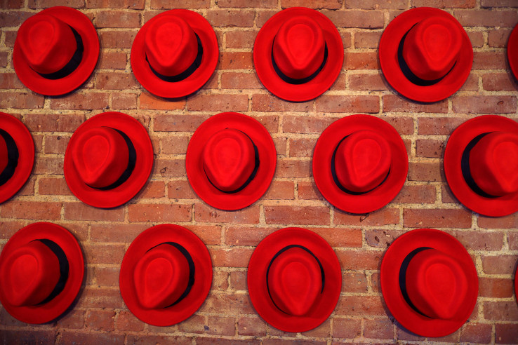 Microsoft teams up with Red Hat to bring Windows Server containers to OpenShift