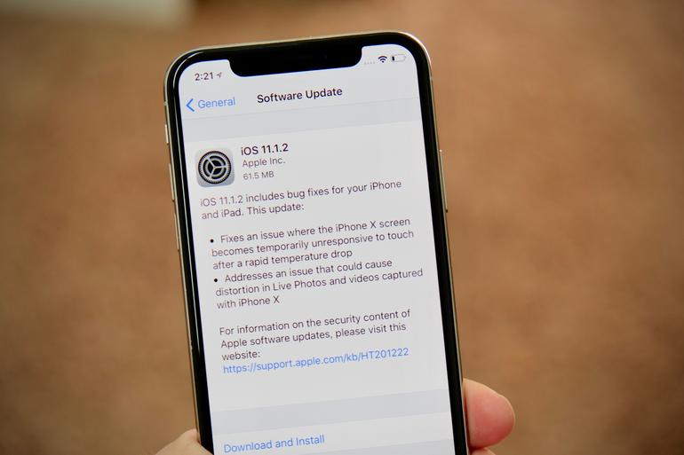 Apple releases iOS 11.1.2 to fix iPhone X screen issues in cold weather