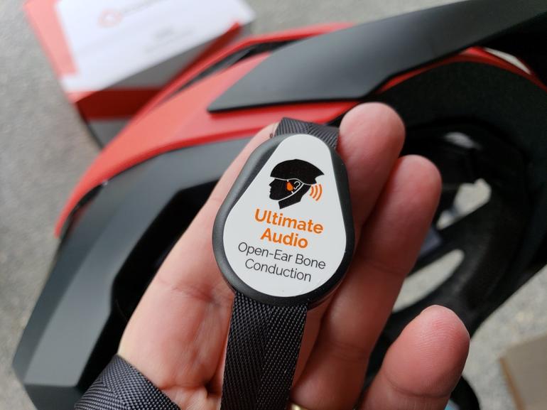 Coros Omni smart cycling helmet hands-on: Protection, music, and safety