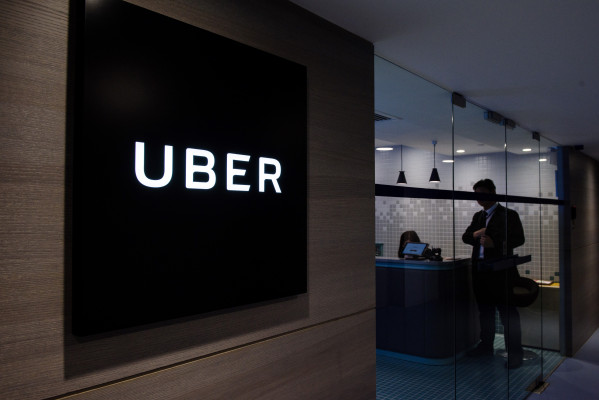 Singapore orders Grab to delay closing Uber app for an additional 3 weeks