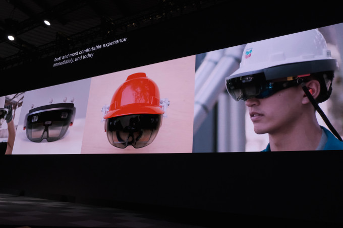 Microsoft and Trimble made a hard hat with HoloLens built-in